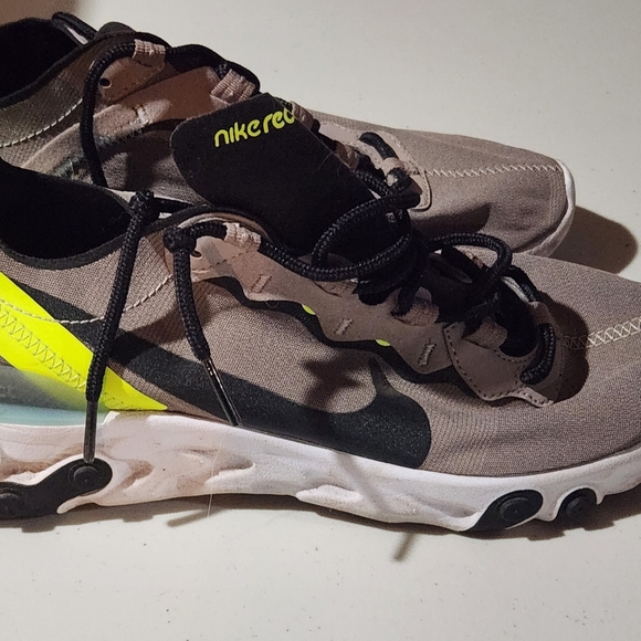 Nike REACT ELement 55 Pumice Gray/black Running Sneaker Size 8.5 - Picture 6 of 16
